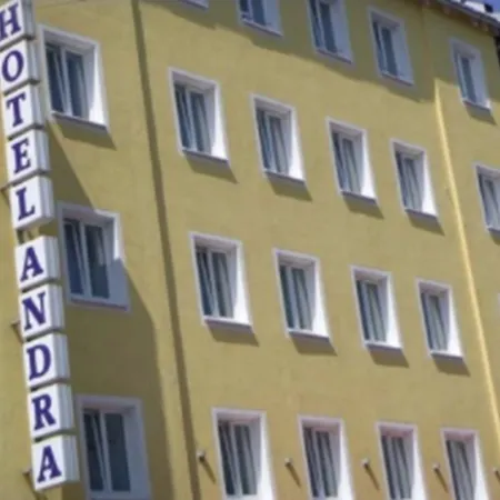 Andra München