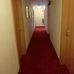 Andra Hotel