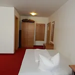 Hotel Andra 3*