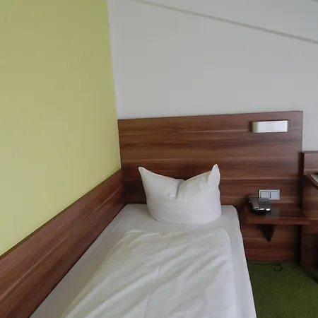 Andra Hotel 3*