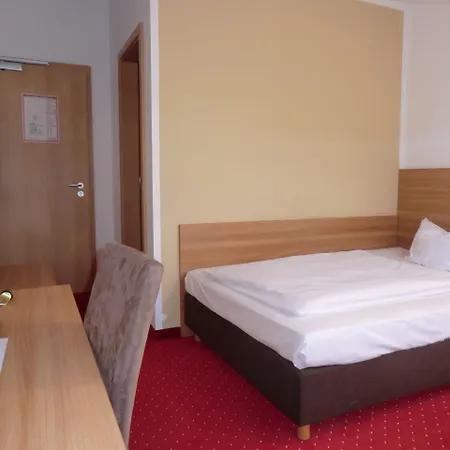 Andra Hotel