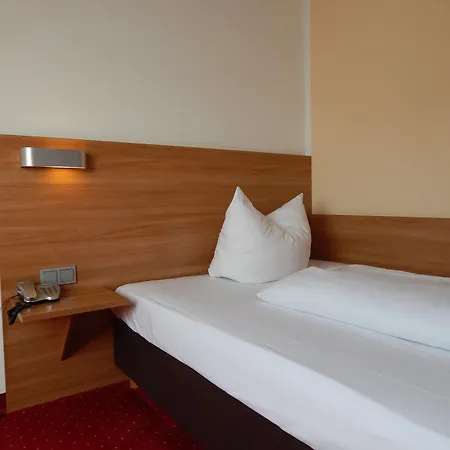 Andra Hotel 3*