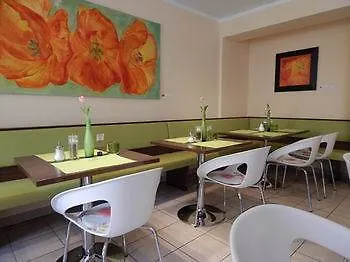 Andra Hotel 3*