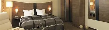 Andra Hotel